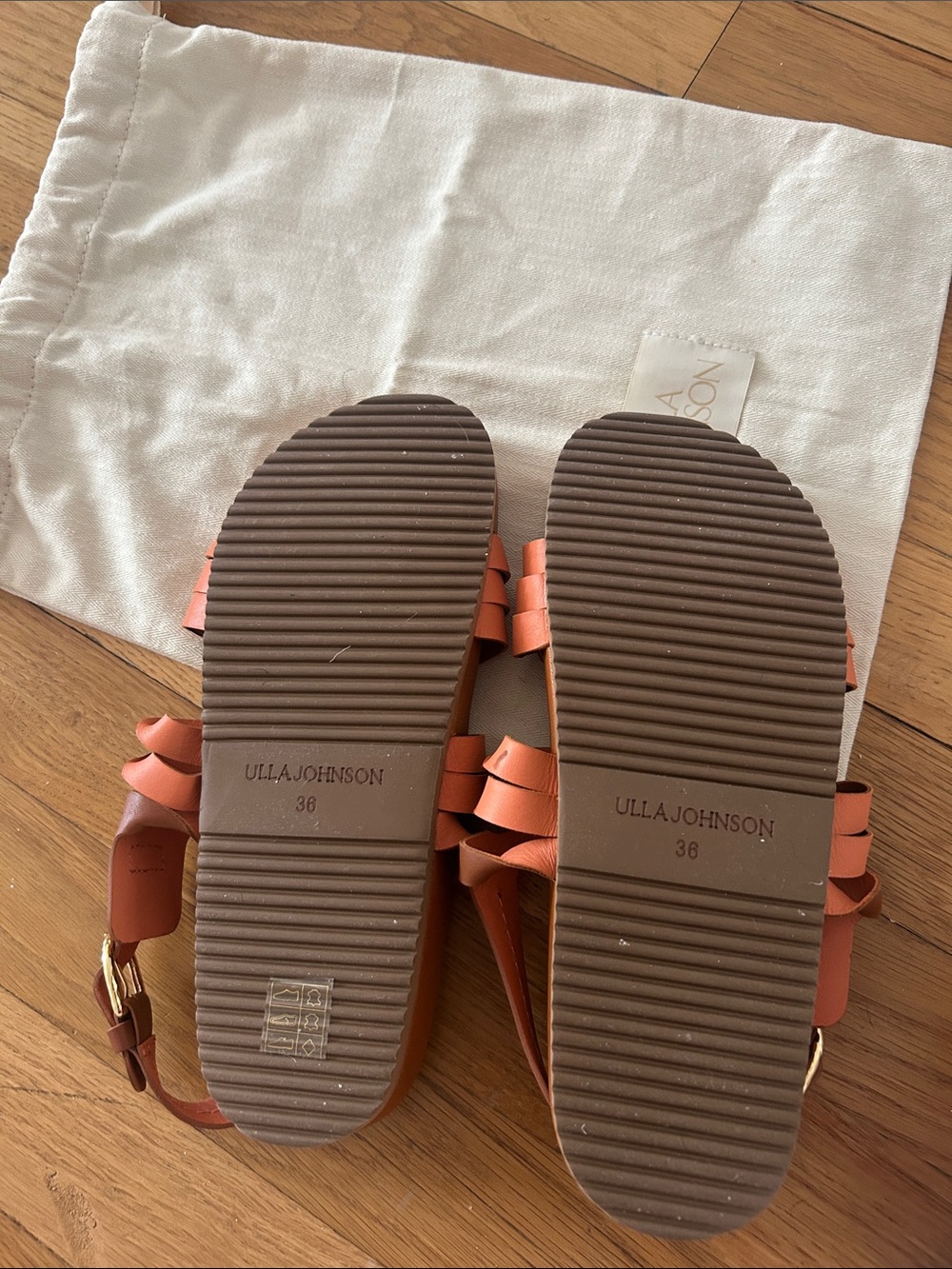 Ulla Johnson Two-Tone Tan & Light Brown Leather Slide Sandals - Picture 6 of 6